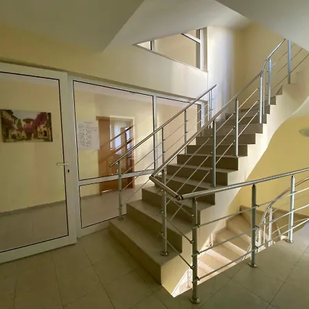 Vechna R 18 Sunny * Sluneční pobřeží