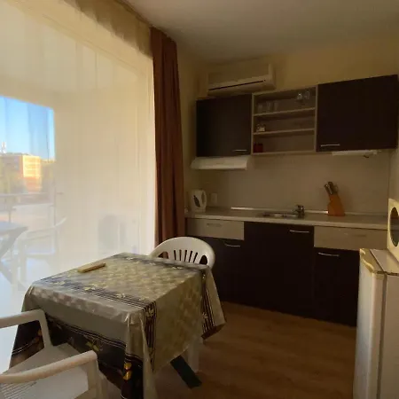 Vechna R 18 Sunny * Slăntjev Brjag